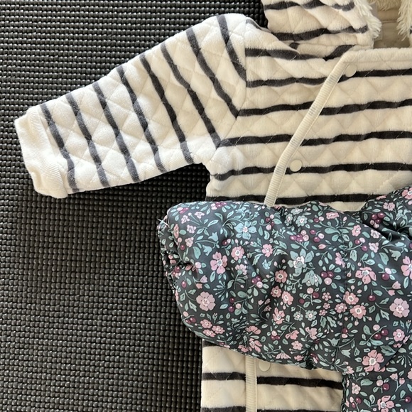 Baby Snowsuits Buntings set of 2 size 0-3/Newborn girls Nordstrom and H&M - Picture 2 of 8